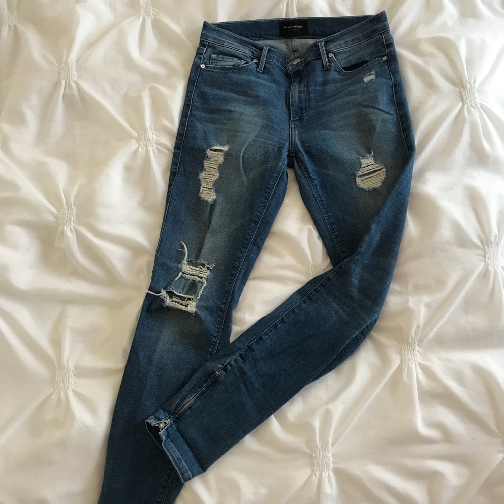 Black Orchid Distressed Zipper Skinny Jean